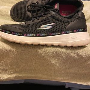 Only worn a couple of times. Look new.